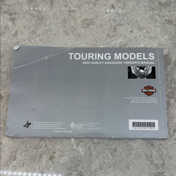 Harley-Davidson Touring Models Manual with Eagle Design - Picture 2 of 10